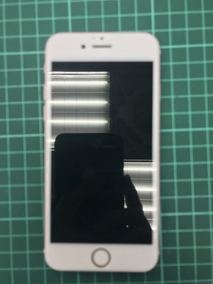 iPhone6S 64G玫瑰金二手機一台，保存良好，只有使用痕跡，沒變形，九成五新