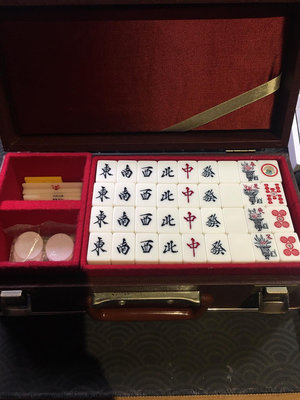 【二手】日本高級麻將牌，黃背，單牌重137克，尺寸26*19*1632557【百草巷】古玩 收藏 古董