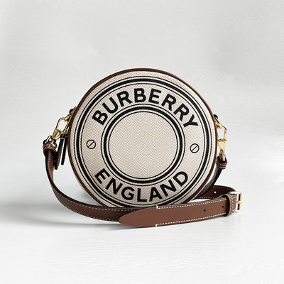 美國百分百【全新真品】Burberry 斜背包 帆布包 手拿包 皮革 圓形包 Louise 女包 logo 白 CB83