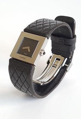 香奈兒 CHANEL  經典款 【 Matelasee 】系列  女錶 ， 菱格紋錶盤 ，功能正常 保證真品 超級特價便宜賣