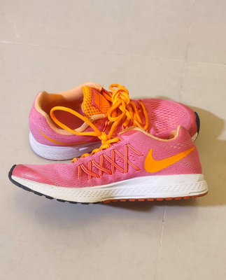 NIKE zoom女休閒運動鞋 慢跑鞋 螢光橘粉色 EUR36.5/cm23.5/uk4號/ 超取免運