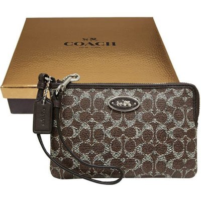 ♥ 妮妮小舖 ♥ COACH 52436 咖啡色馬車牌C Logo立體飾牌萬用手拿包 【$1250含運】現貨在台