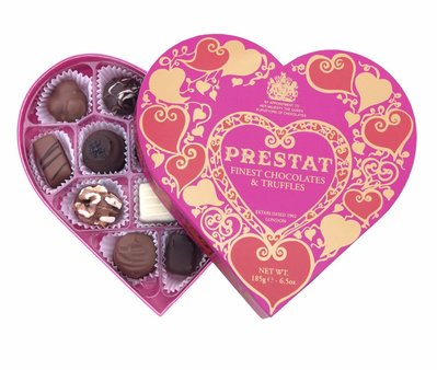 （預購）英國 PRESTAT 粉紅愛心巧克力禮盒 Fine chocolate heart box 185g