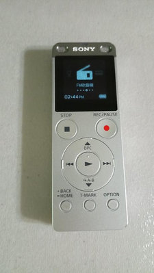 二手SONY 錄音筆 ICD-UX560F 銀色 螢幕顯示瑕疵2