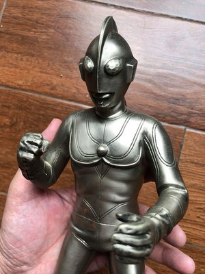 日本正版骨董 全金屬超合金34CM 歸來杰克奧特曼 限定鹹蛋超人力霸王玩偶 鋼彈模型可動人偶軟膠鐵金剛惡魔人怪獸星人玩具