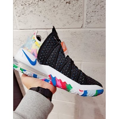 【正品】Nike Lebron 18 EP Lames Gang 黑白粉 CQ9284-002潮鞋