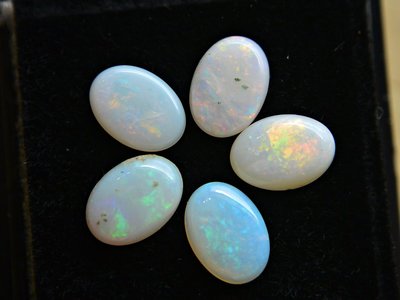 天然蛋白石( Opal) 水滴型 有油彩 裸石戒面7*4MM * 5顆  2.57ct