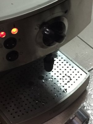 【強強二手商品】Electrolux 伊萊克斯 EES200高壓義式濃縮咖啡機請看說明