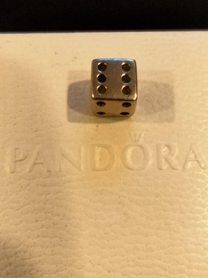 保證專櫃正品PANDORA潘朵拉骰子🎲系列，串珠手鍊，絕版款。