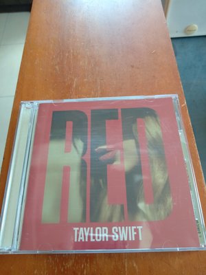 泰勒絲 Taylor Swift  紅色專輯2CD  9成新