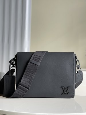 二手Louis Vuitton LV Messenger郵差包 M57080 經典百搭