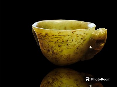 【采芝齋】早期收藏 明清時期 和闐黃玉 饕餮紋飾 雙耳螭龍杯