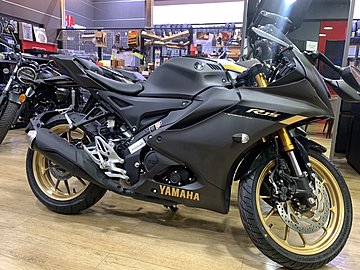 YAMAHA 台中亞瑪斯重機 2024 R15 V4