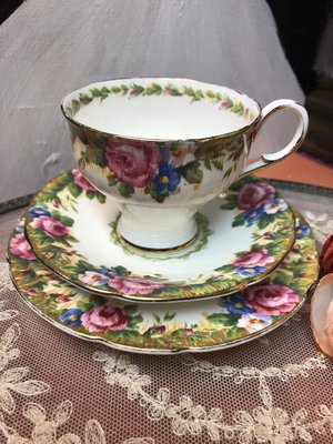 預售---英國經典骨瓷杯盤組Paragon 皇室錦繡玫瑰 Tapestry Rose 骨瓷杯盤(三件組)