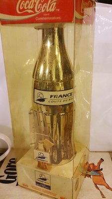 Coca-Cola 1998年 紀念 電鍍瓶 : 紀念 可口可樂 收藏 古董 電鍍 足球 瓶 工業風