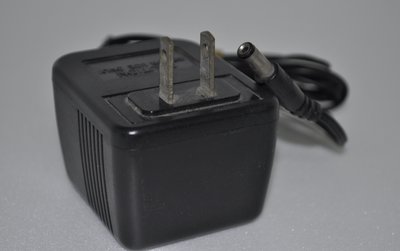 首強科技 AC Adaptor PSU 整流器 變壓器 電源供應器 轉接器 充電器 9VDC 500mA