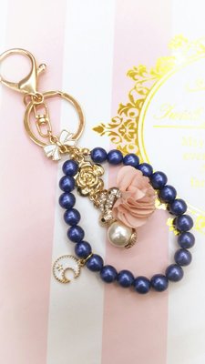 【霸妹小貨舖】創意童話粉紅花朵寶藍油珠珍珠兔吊飾包包掛飾鑰匙圈