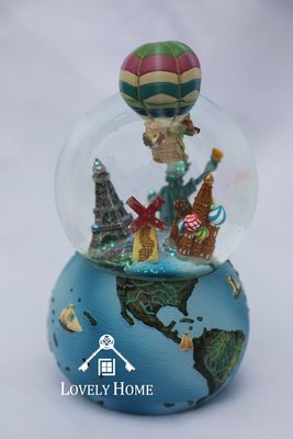 （台中 可愛小舖）環遊世界水晶球音樂盒音樂鈴波麗製飛天熱汽球造型巴黎鐵塔地球造型個人收藏愛好者擺飾送禮店家擺飾