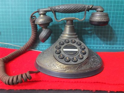 86年製金屬復古造型電話/造景/擺飾-初試可打手機