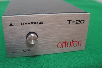 真善美音響維修買賣=世界名牌丹麥ORTOFON T-20 MC唱頭昇壓器 功能正常, 音質極佳