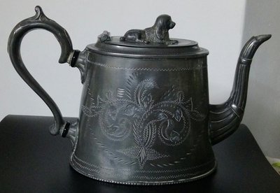 133 高英國傳統壺 Antique Pewter Britannia Metal Teapot Spaniel Dog