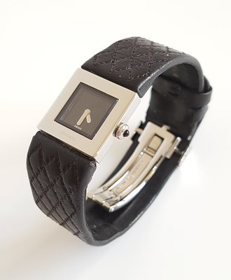 香奈兒 CHANEL 經典款 女腕錶，菱格紋錶盤 Matelasee 系列，保證真品 功能正常 超級特價便宜賣