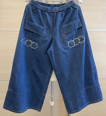 百搭流行推薦💖斷貨全新 a la sha+a 藍色S號圓圈圈裝飾造型牛仔寬褲 有型好搭配