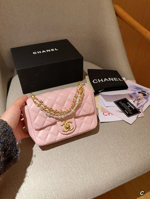 【二手包包】香奈兒Chanel24珍珠方胖子尺寸18×15×7 NO19635