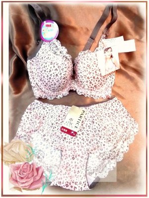 🌷帕爾堤絲🌷  台灣製 粉紅豹紋包覆集中（BC罩杯）胸罩 1833( 70B~38C )( 成套$450 )(內褲需另購)