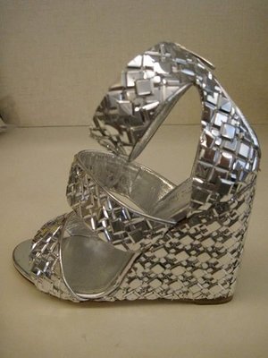 Sergio Rossi 銀亮片楔型跟涼鞋 原價 81600---低於兩折割愛---買到賺翻天-僅此一雙