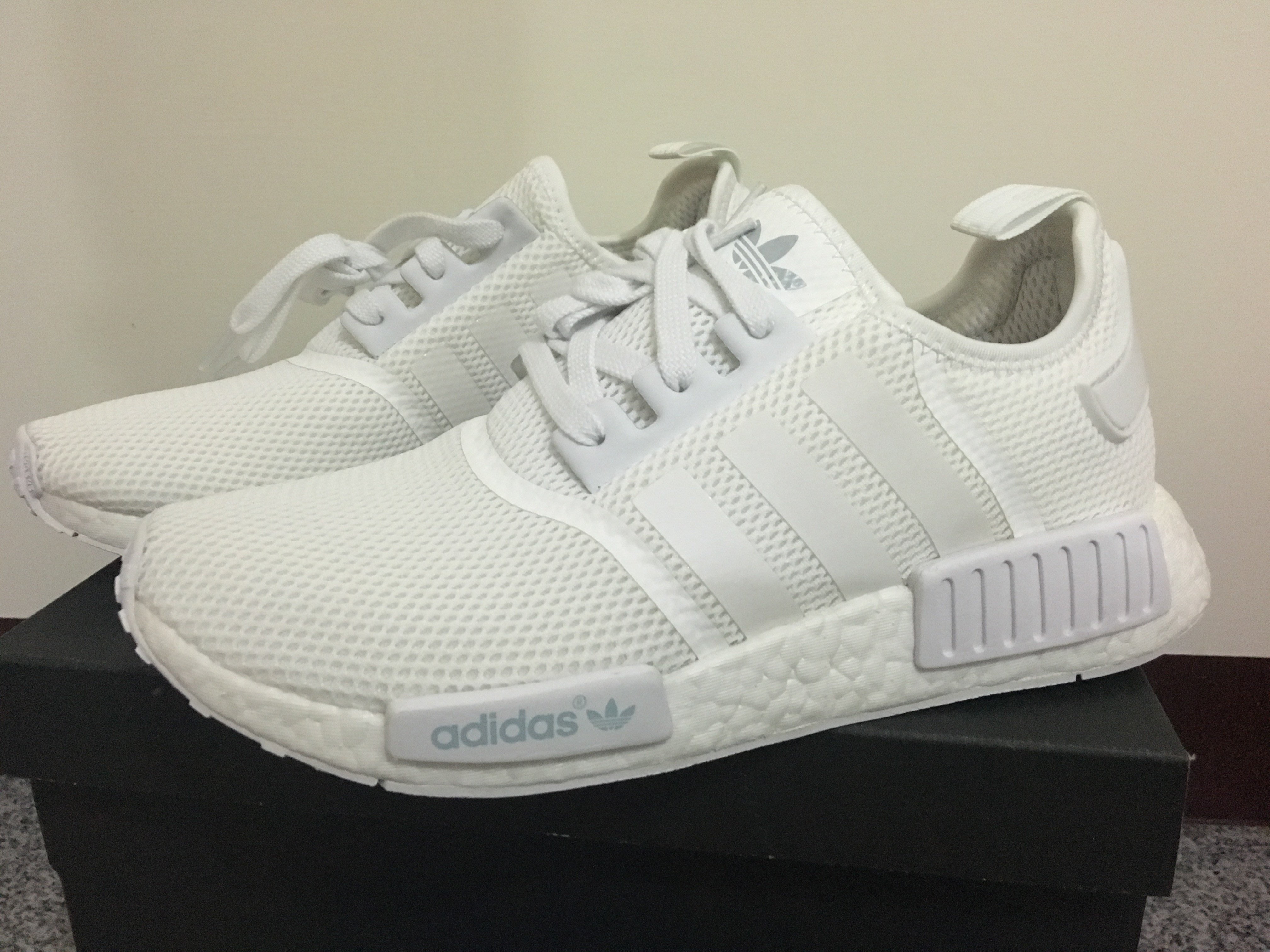 adidas nmd all white