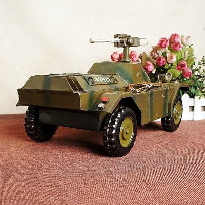 熱銷 擺件軍車模型禮物裝甲車裝甲武裝車模型鐵皮工藝擺件部隊禮物SMT259 可開發票