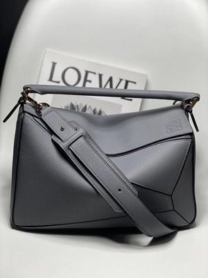 正品代購 Loewe Puzzle 羅意威經典款 牛皮幾何包手提包單肩斜挎包29cm *附購證