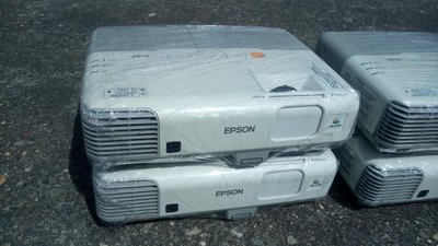 Epson投影機EB925型3500流明支援HDMI輸入