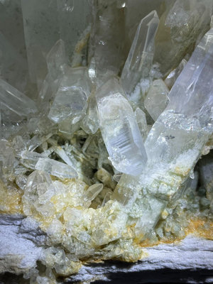 【二手】巴基斯坦馬綠幽靈超大晶簇 原石 天然 水晶【染香閣】-160