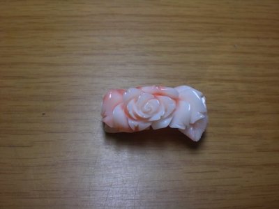 天然粉紅珊瑚雕件【玫瑰--1】藝術品、收藏品