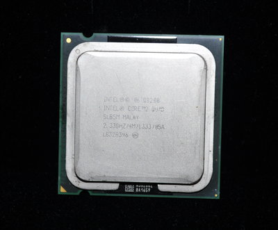 Intel Core 2 Quad Q8200 四核正式版 (775 2.33G) 非Q6600 Q8300 Q8400