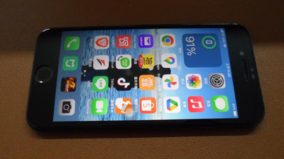 iphone 8 64G 4.7吋 黑 無修無改 台中大里