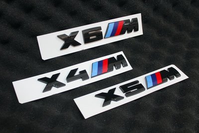 【翰翰二輪】現貨 BMW 寶馬 M標 車標 黑化 亮黑色 X6 X5 X4 X3 X2 全規格 後尾門 尾標 車貼
