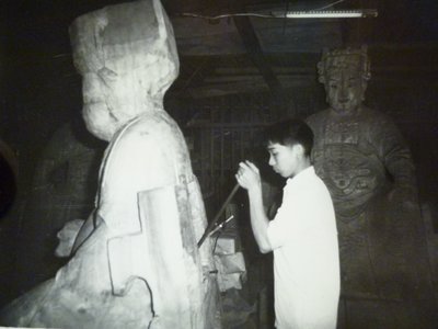 190825~木雕刻~大型老神像~相關特殊(一律免運費---只有一張)老照片