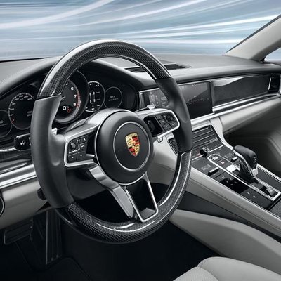 (B&amp;M 原廠精品）全新 Porsche 保時捷Cayenne 958.2 E3 Macan 原廠 碳纖維 CARBON 方向盤 全車系皆適用