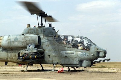 現代國軍系列30公分大尺寸模型完成品/代工不含料件國軍AH-1W超級眼鏡蛇攻擊直升機可選機號 (請先連繫確定存貨情形)