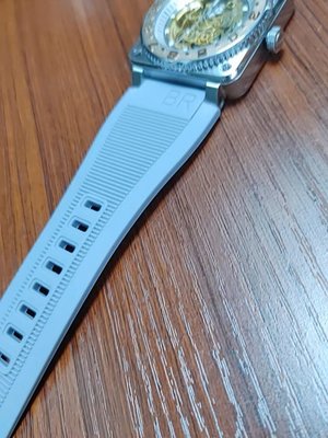 Kris錶配~原版bell Ross 矽膠錶帶 24mm 灰色  適合br03-92等方形錶款  另外还有藍色，橘色