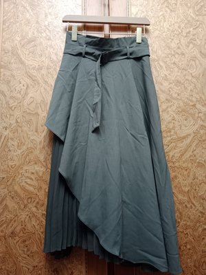 全新【唯美良品】BANI B綠色系壓折雪紡長裙~ W1212-419  F.