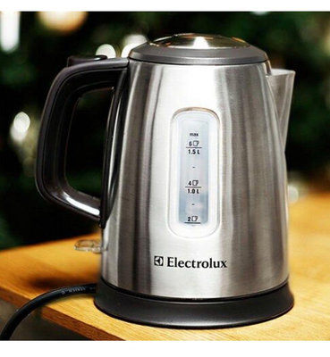 二手伊萊克斯不鏽鋼電茶壺 (EEK5210)租屋族 必備快煮壺（原購買$2280元）
