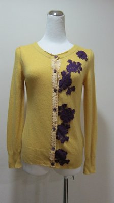 韓國名品--韓國製-黃紫壓LACE毛料針外套*-----商品全新特價割愛