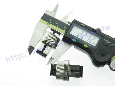 SC可調式光纖衰減器 連續性0-30dB 光纖雙接頭 適配器 法蘭 精度高 光衰器