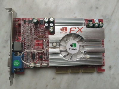 電腦顯卡收藏: 幾乎全新Geforce FX5200 256