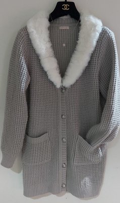 0918白色兔毛領長版灰色羊毛針織外套