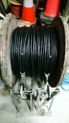 低煙無鹵素電纜 600V XLPE-LSFH三芯無毒電纜 現貨520米
